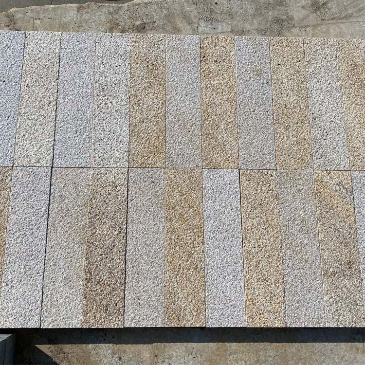 Low Price 15% off Bush-Hammmered/Flamed Finish G682 Yellow Rusty Beige Granite Paving Stone for Patio Pavers