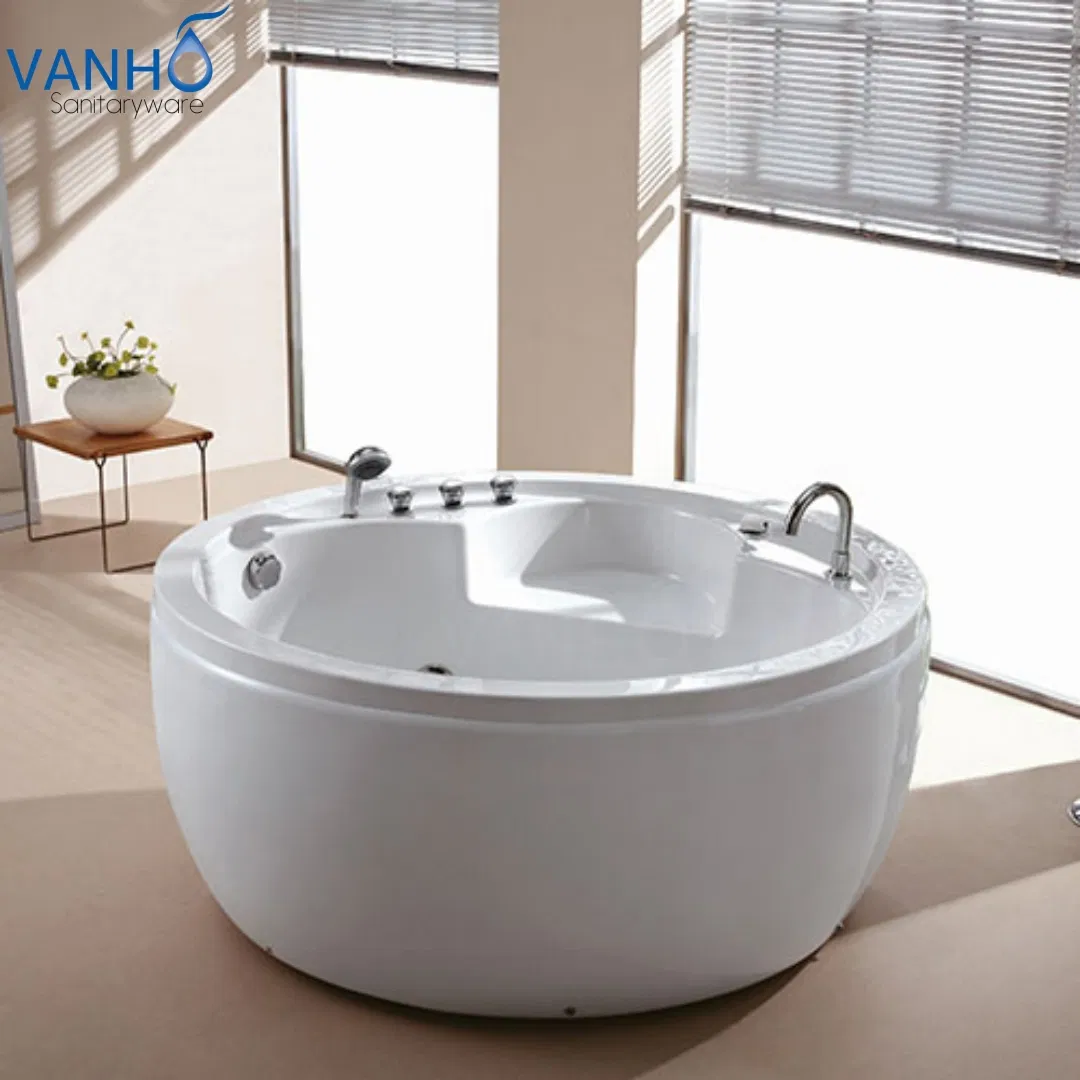 Акриловая массажная ванна округлой формы