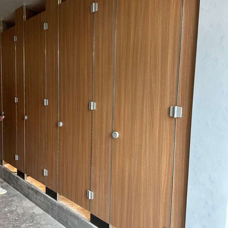 Easy to Install & Clean Compact Phenolic Resin Male Toilet Partition