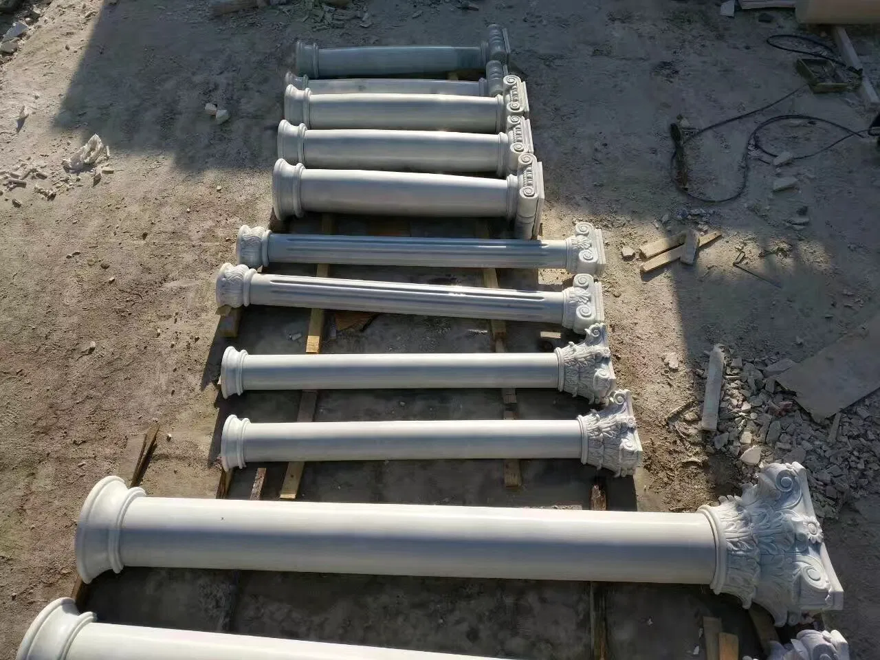 Cheap Stone Roman Pillar, Marble Roman Solid Column, Granite Hallow Column in Wholesale