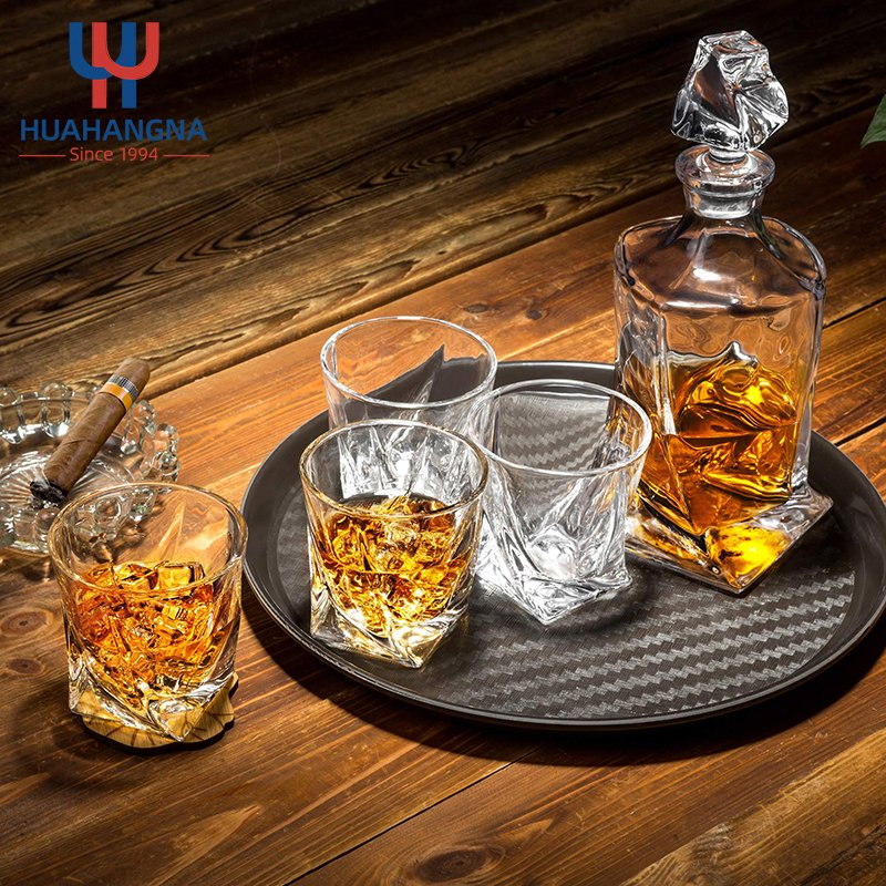 Wholesale Luxury Custom Heavy Base Square Whisky Glasses Whiskey Glass Set