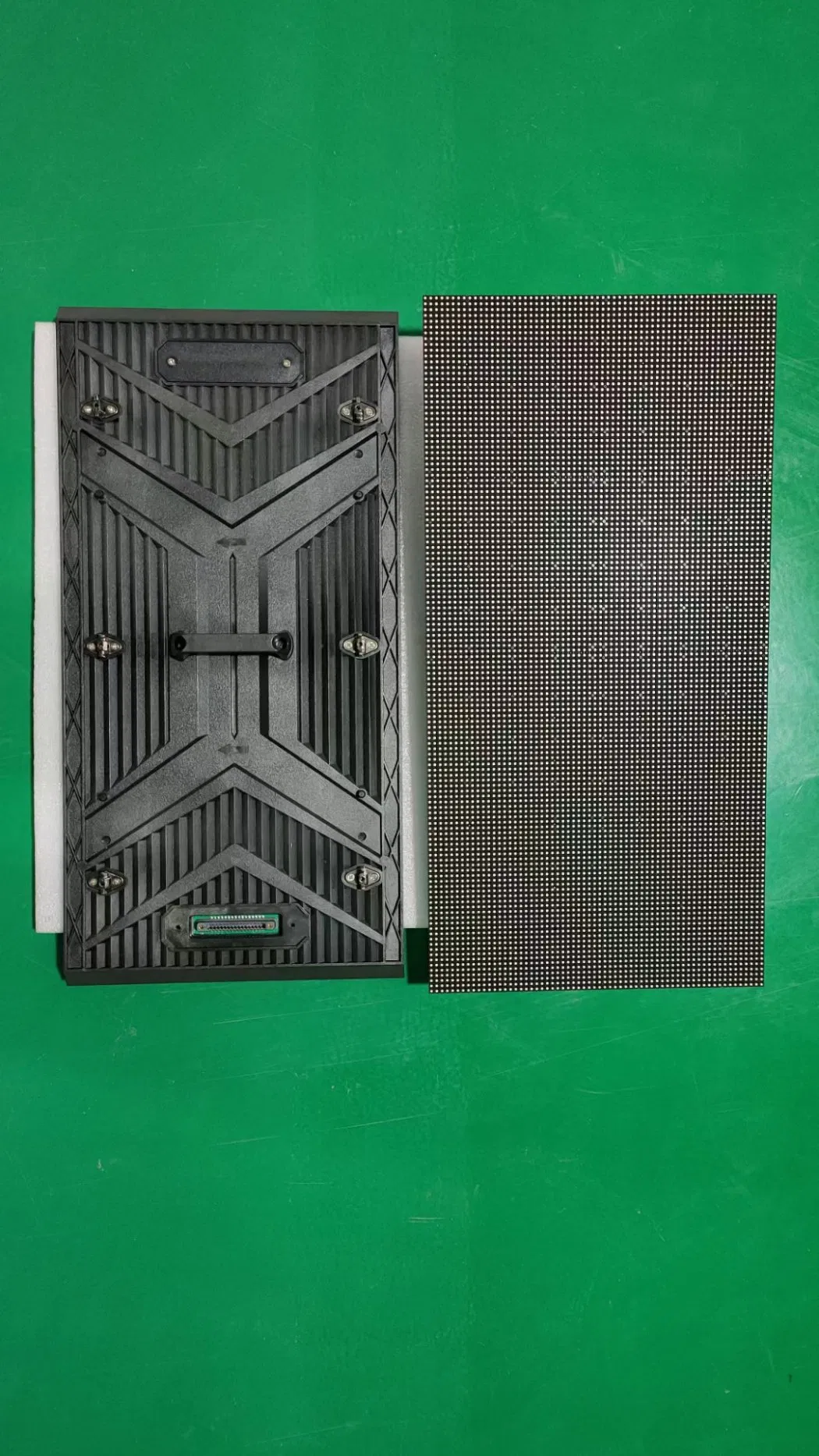 P3.91/P4.81 /P6.25/P7.8 Outdoor Front Service Alumium LED Display