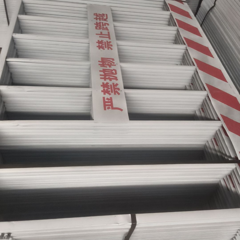 Durable Construction Site Safety Net for Foundation Pits