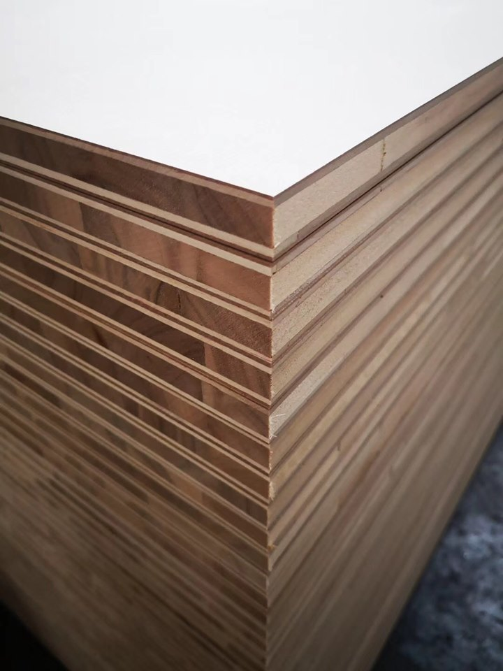 Melamine Paper/Natural Veneer Melamine Paper Faced Wood Block Board/Blockboard