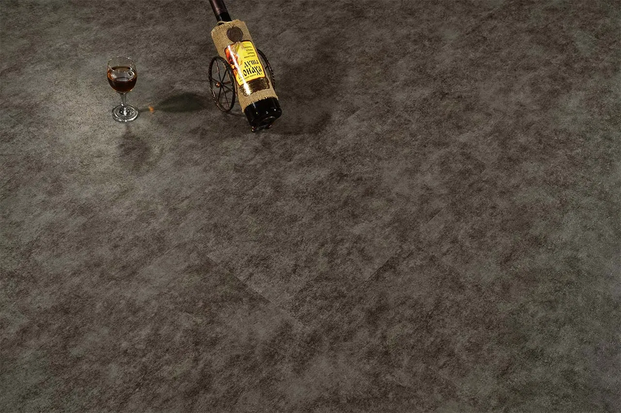 Водостойкий ламинат Unilin Click под дерево и камень