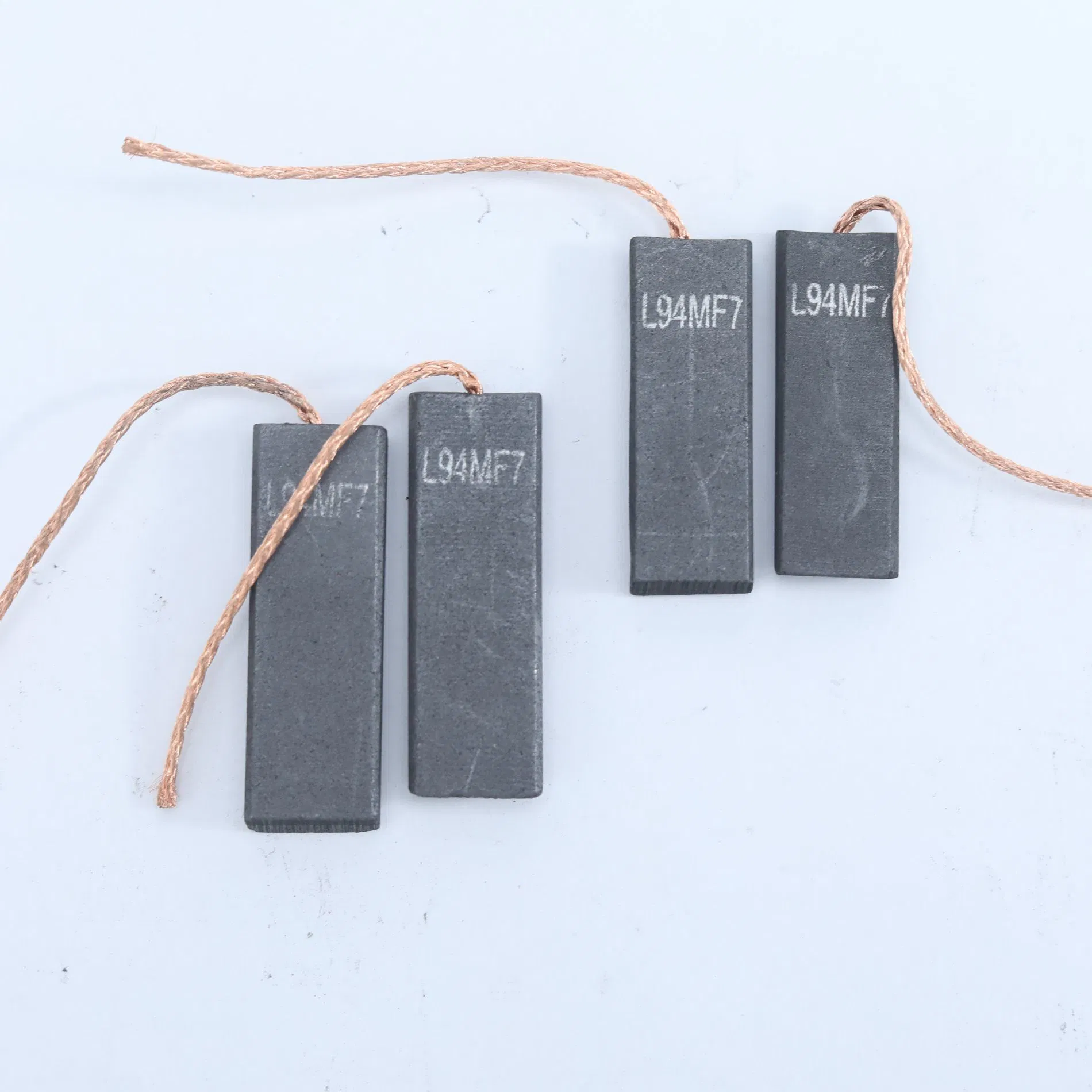 Угольные щетки PH65A для электроинструмента