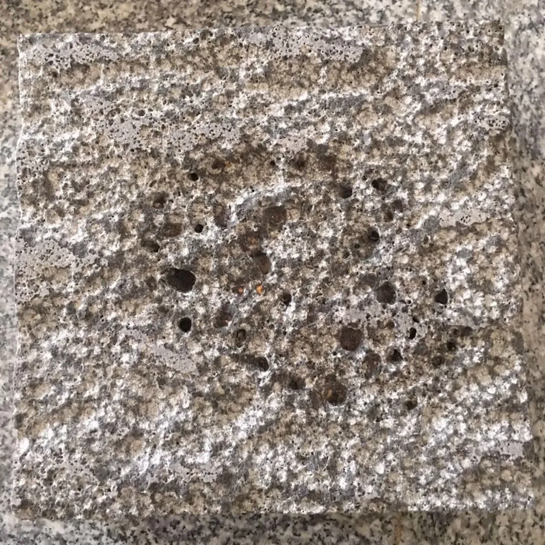 Pineapple Finished Surface Black Stone Basalt for Decoration