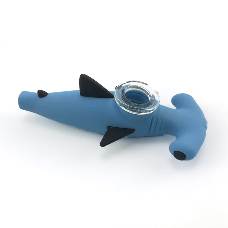 Tobacco Hand Pipes Glass Smoking Pipes Fish Shaped Smoking Accessories Water Silicone Smoking Pipe