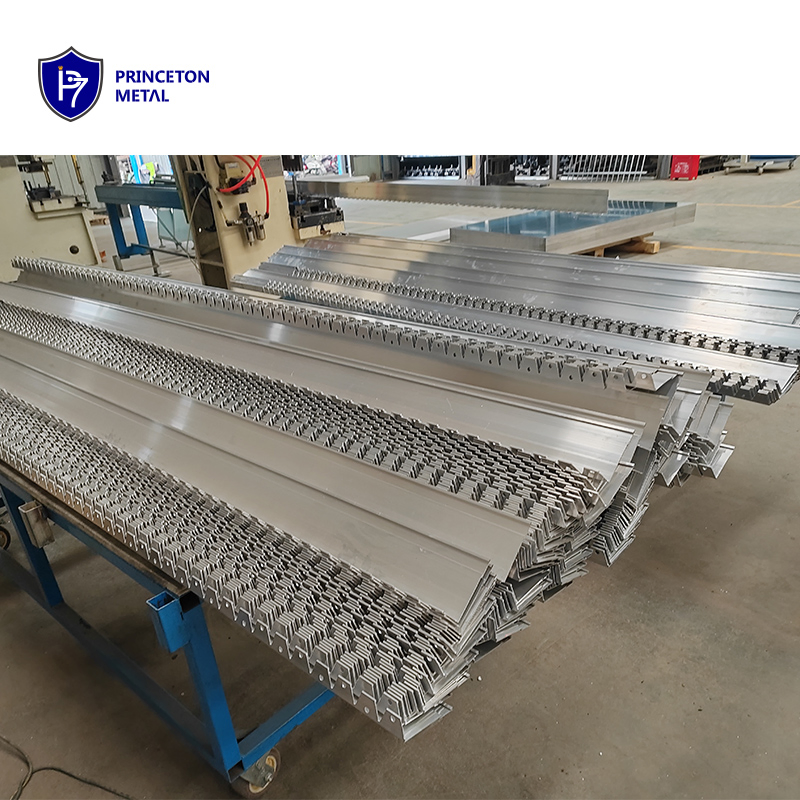 Bendable Aluminum Garden Edging Metal Landscape Grass Bed Edge Garden Decorative Border