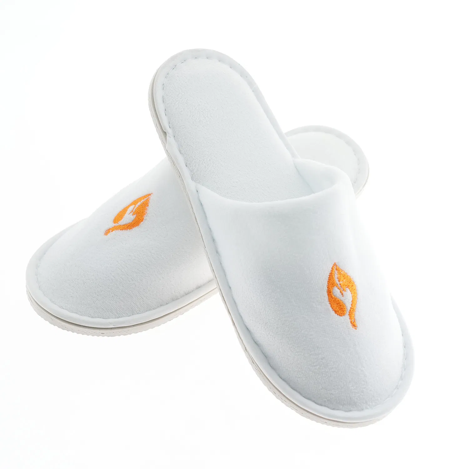 OEM/ODM Wholesale Hotel Slippers Supply Hotel Amenities Disposable Portable Cheap Slippers Soft Fluffy Hotel Slipper