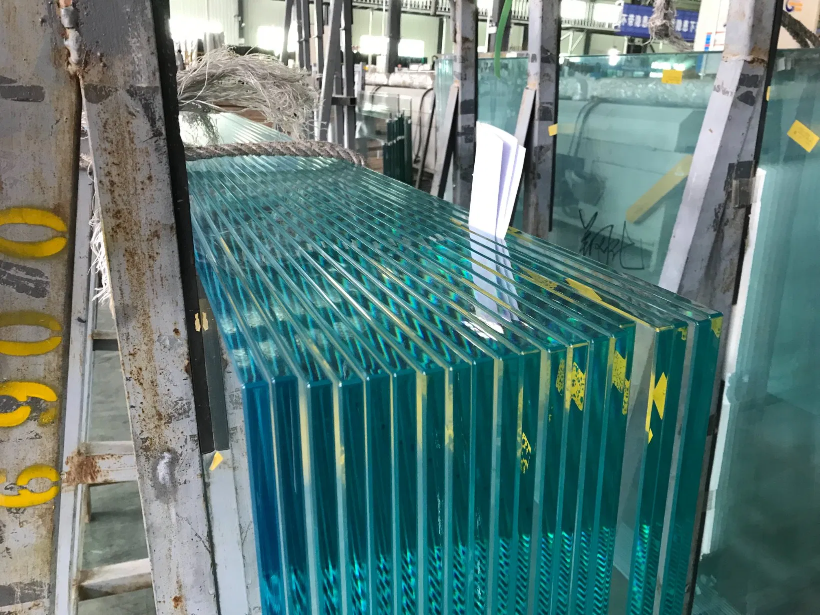 China Manufactured Flat and Curved Tempered Building Safety Glass
