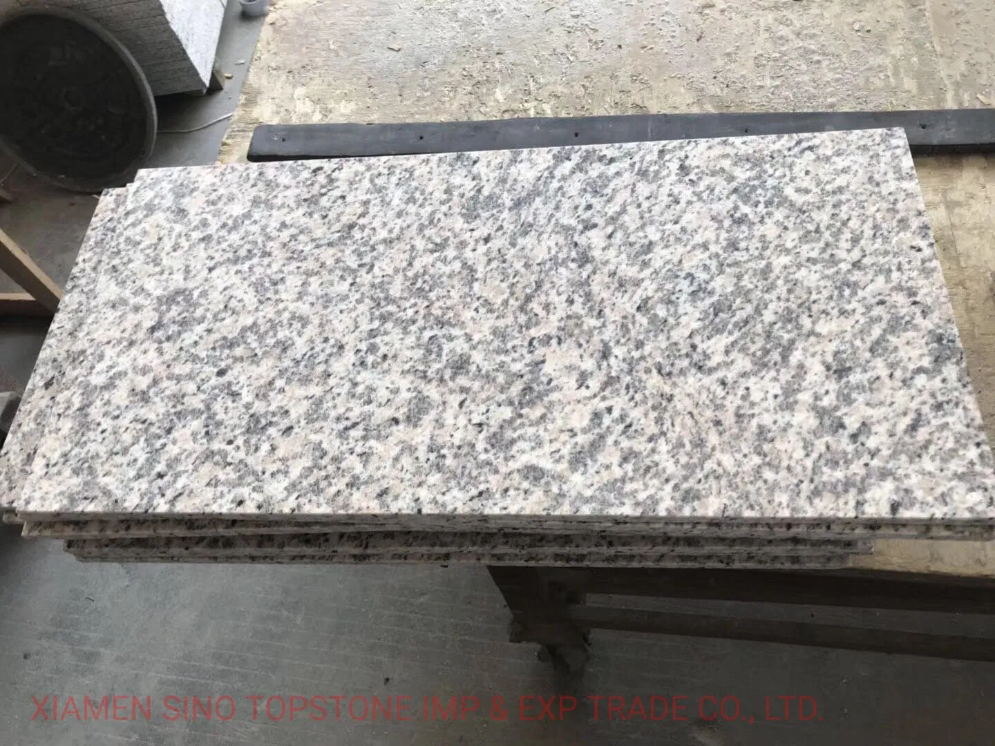 Tiger Skin Red Granite Flooring Tile