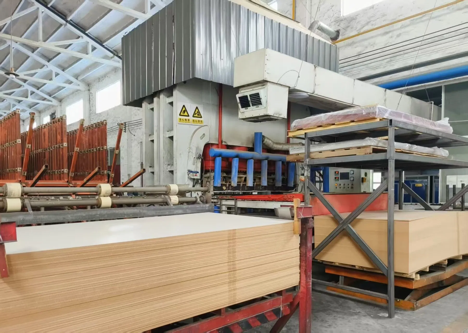 Ламинат коммерческий Q4025, зеленый, дуб