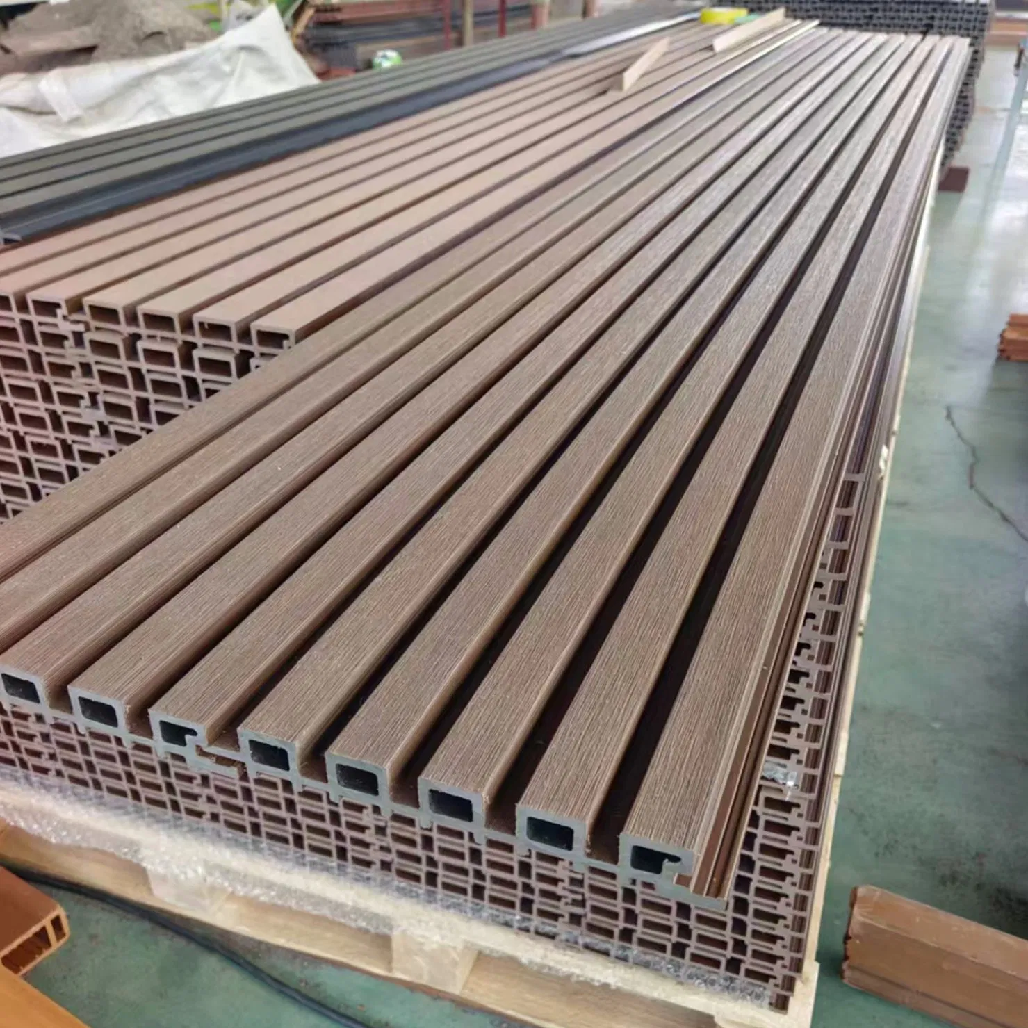 China Factory WPC External Wall Wood Plastic Composite Wall Cladding