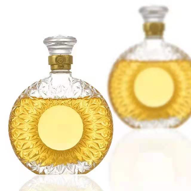 500ml 700ml Whiskey Rum Glass Bottle with Lid