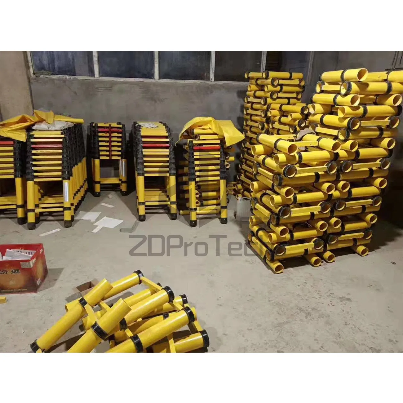2m 5m Fiberglass Telescopic Ladder From Factory Outlet