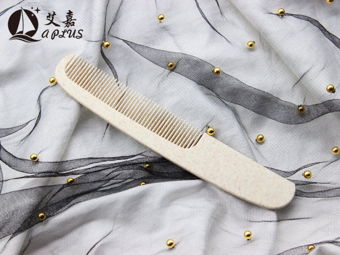 Wholesale Disposable Blue Hotel Comb 07