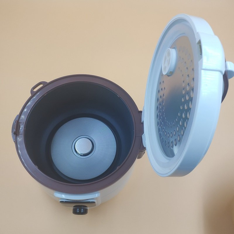 Hinged Locking Lid Electric Rice Cooker and Steamer for Perfectly Cooking