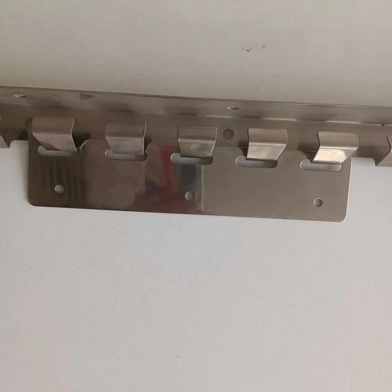 Xieren PVC Curtain Frames Easy Installation Hardware Curtain Hanger Track Hanging Systems