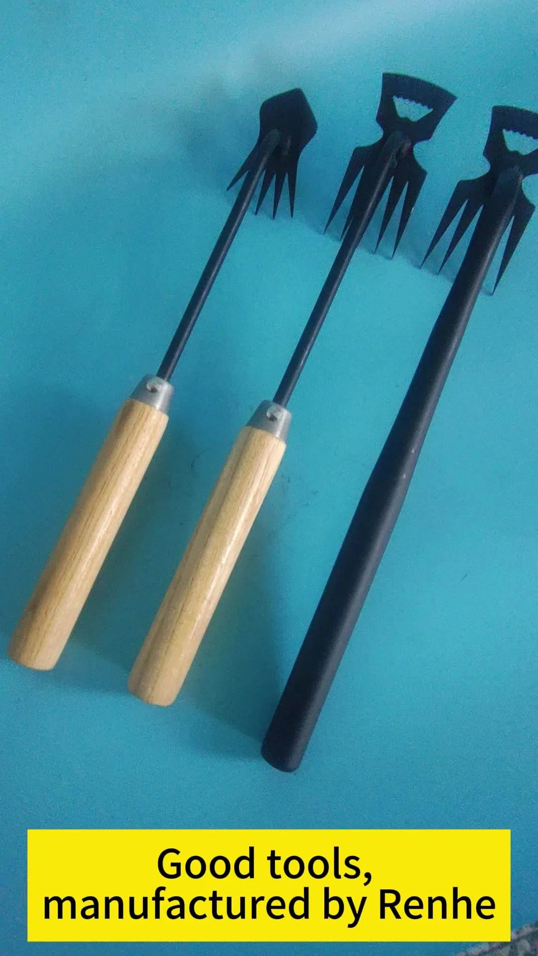 Chinese Factory Customizable Farming Weeding Tool Small Garden Hoe with Handle