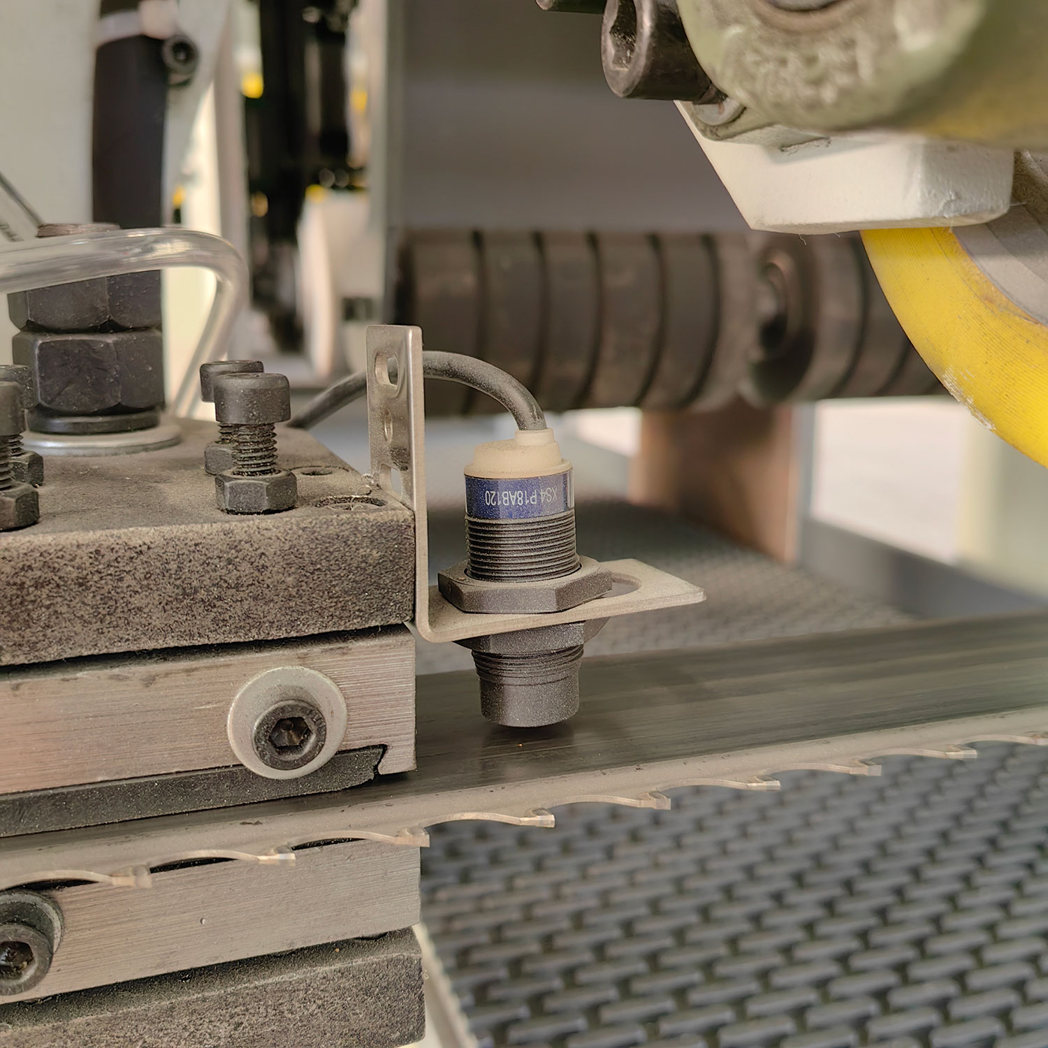 Пилорама ленточная горизонтальная портативная многопильная 2-6 пил