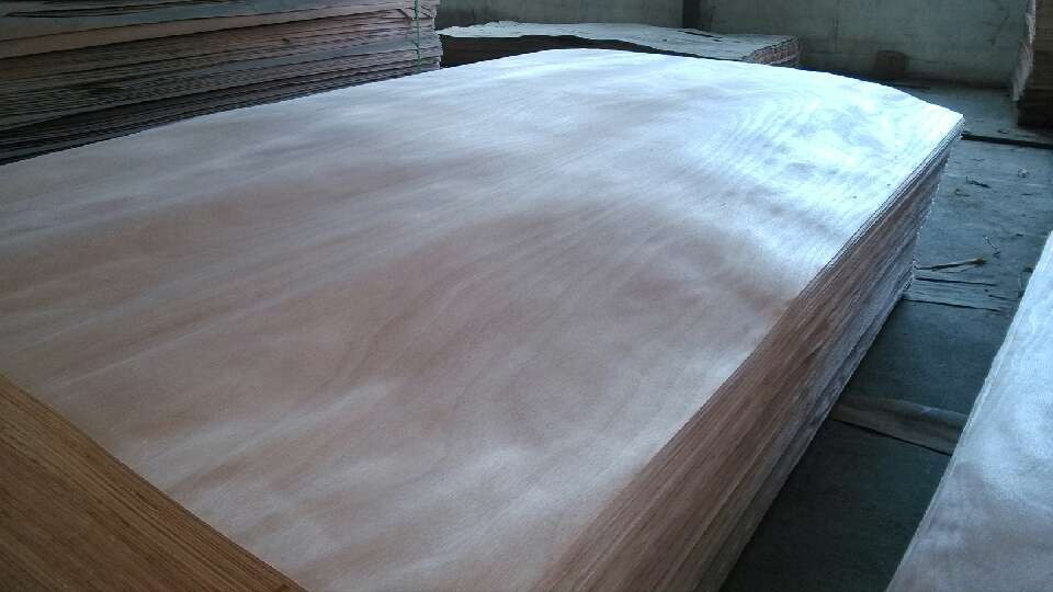 1250X2500mm Rotary Cut Okoume Veneer From Linyi