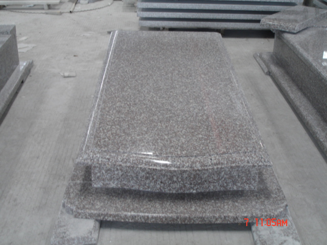 Wholesale Poland Granite European Memorial Tombstone Gravestone for Cemetery Material Cross Hand Carving, Machine Carving Memorial Monument Design