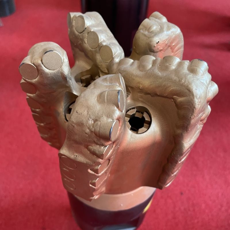 Steel Body PDC Bit for Oil Field 9-1/2 Drill Bit with API 7-1 Certificate Diamond Drill Core Bit for Mining Well