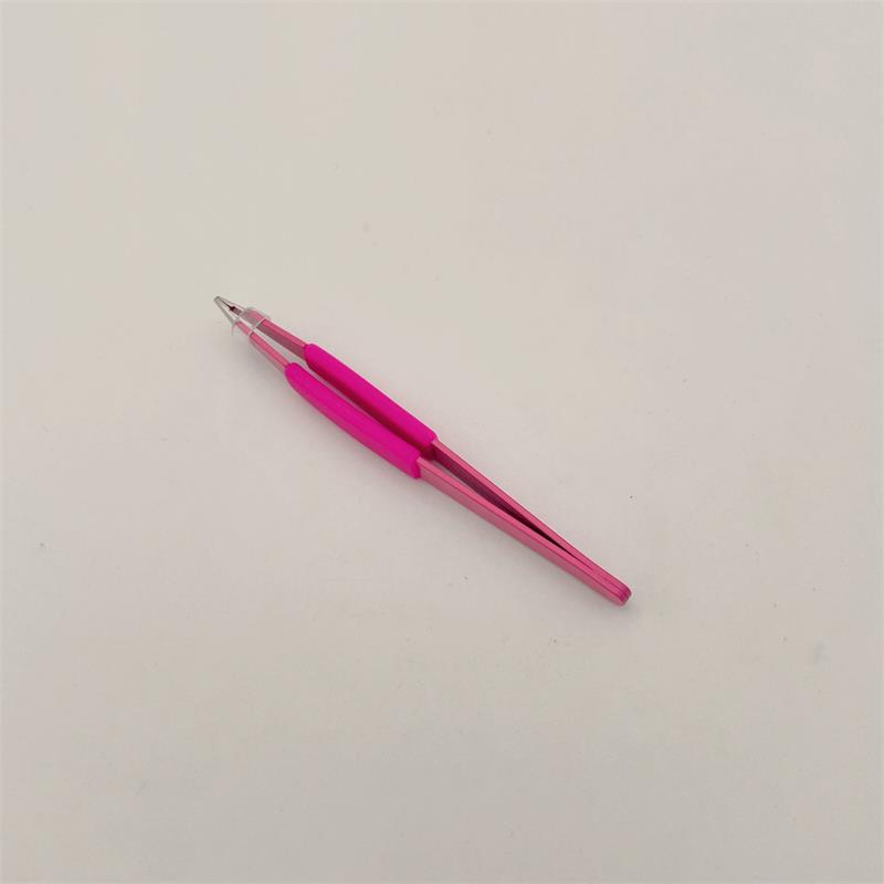 Professional Beauty Tools Slanted Tips Eyebrow Tweezers with Painting and Silicon Grip