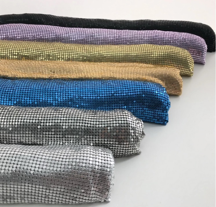 Continuous Rainbow Yellow Chainmail Metallic Fabric for Curtain Clothes