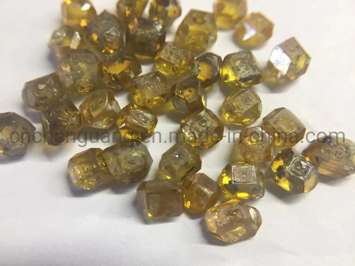 Желтый синтетический алмаз 3-4мм для промышленности
