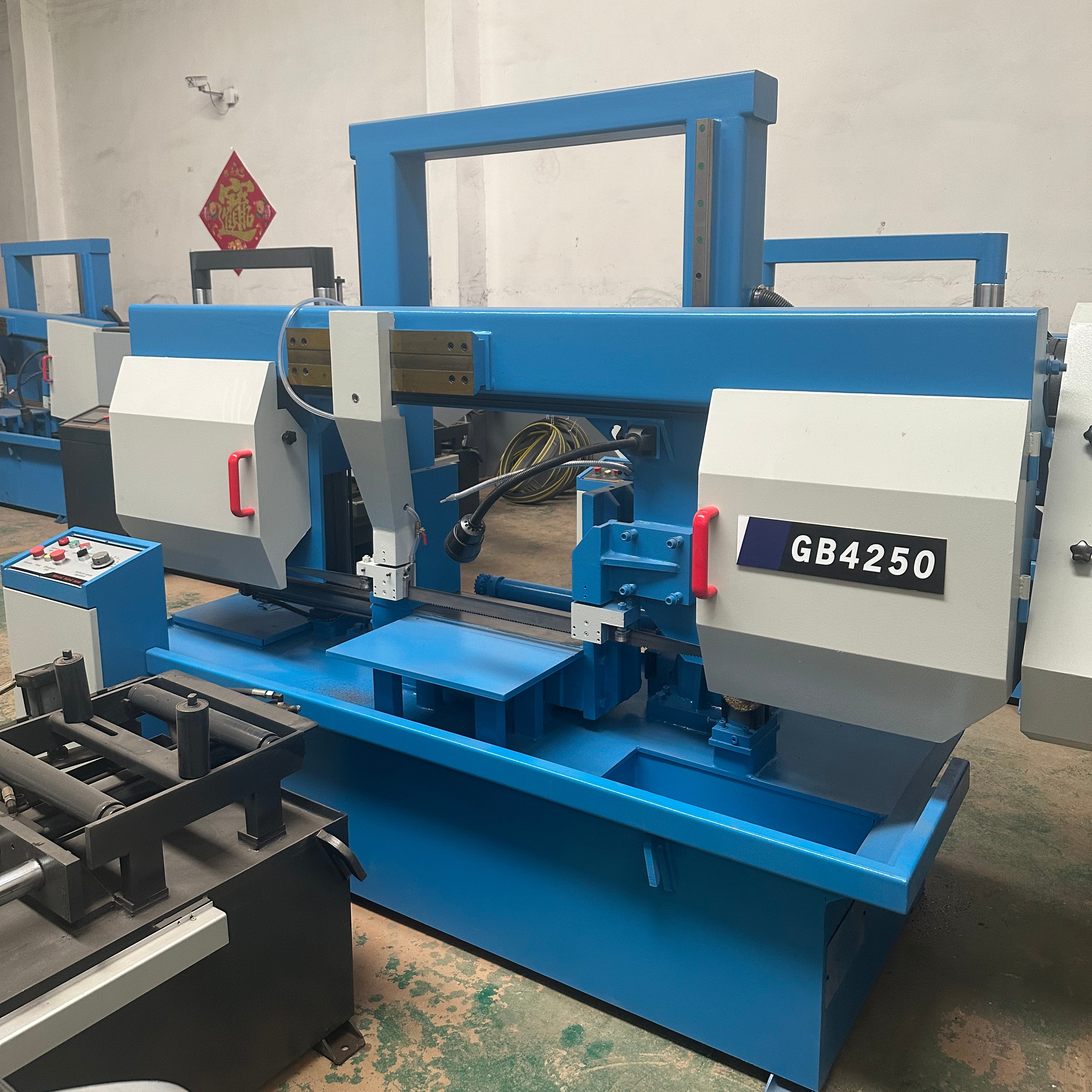 Станок ленточнопильный горизонтальный по металлу