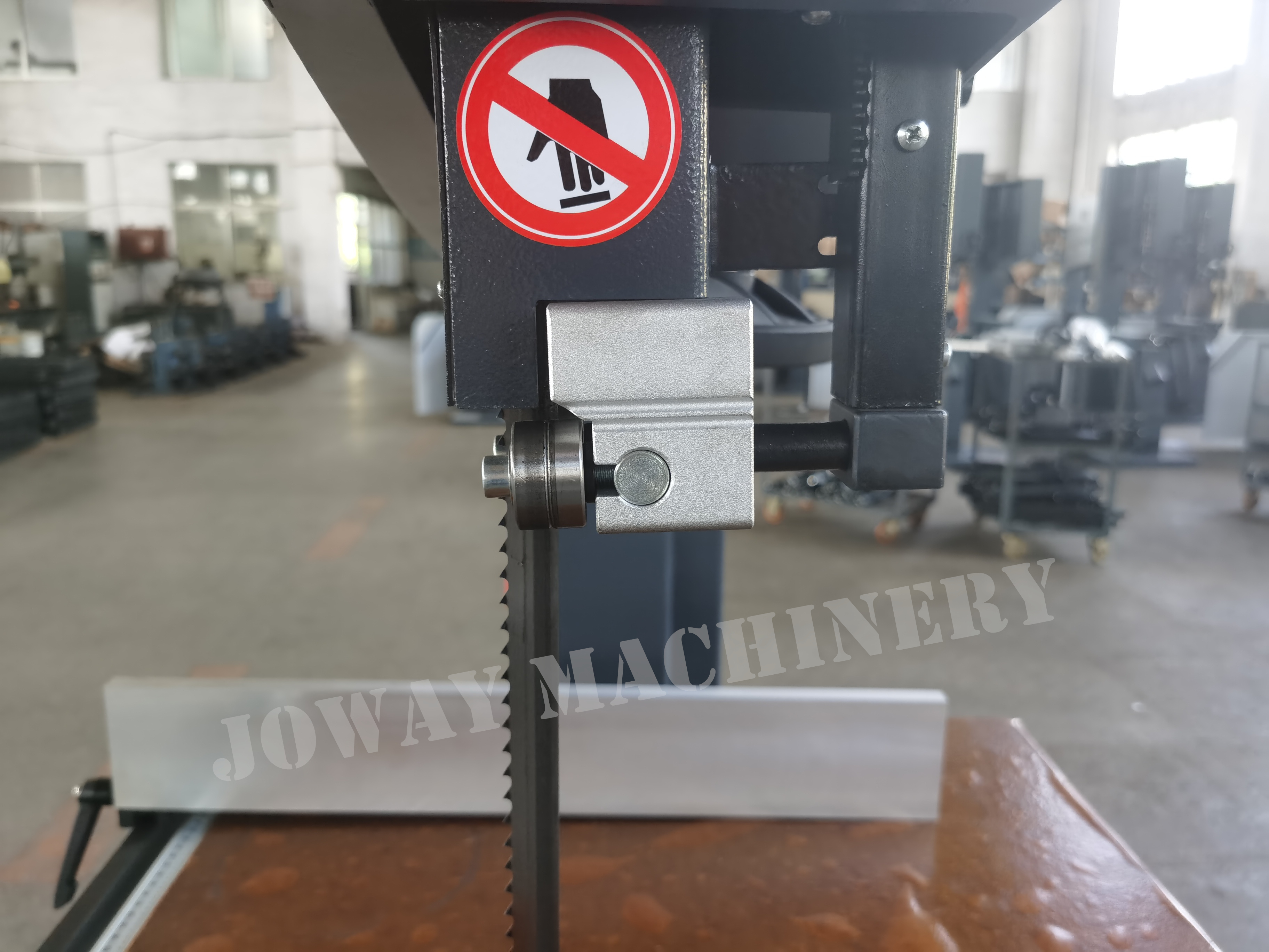 Станок ленточнопильный универсальный 500 мм высота реза 300 мм