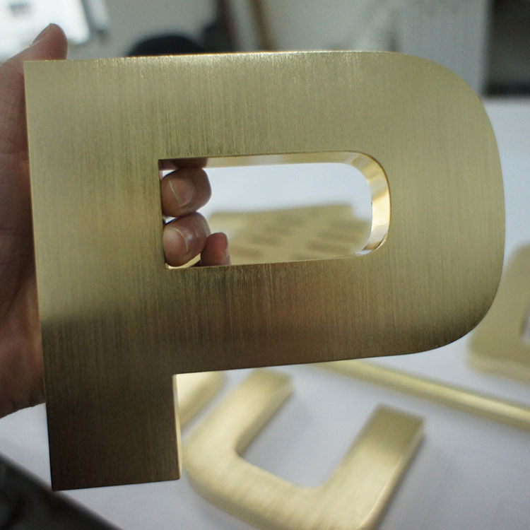 High Quality Plating Golden Fabricated Metal Letter LED Display Board