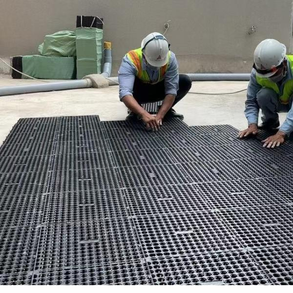 500 X500mm Drainage Cell PP Plastic Drainage Cell for Soccer Field Black or Blue Color