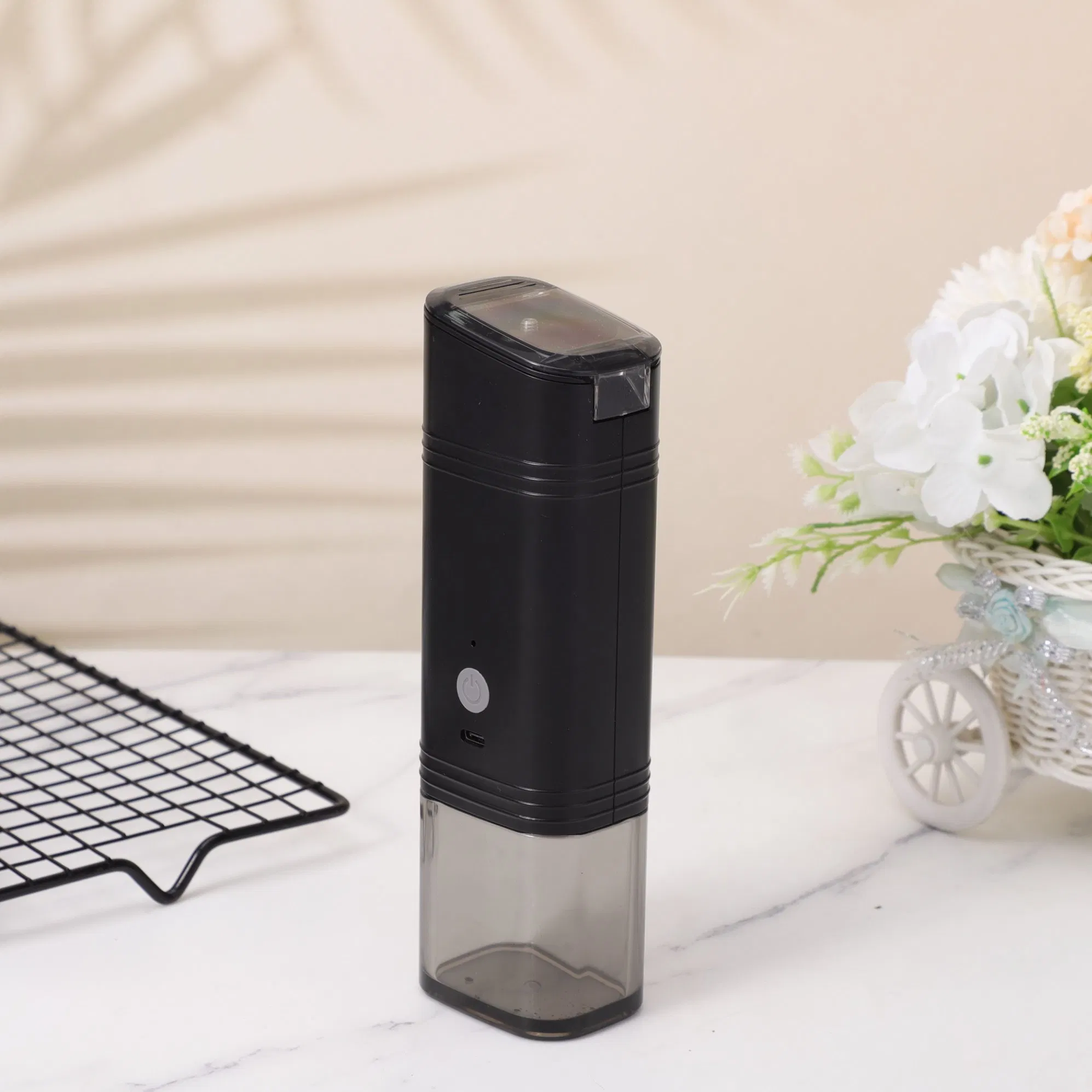 Modern USB Rechargeable Automatic Salt and Pepper Grinder Set