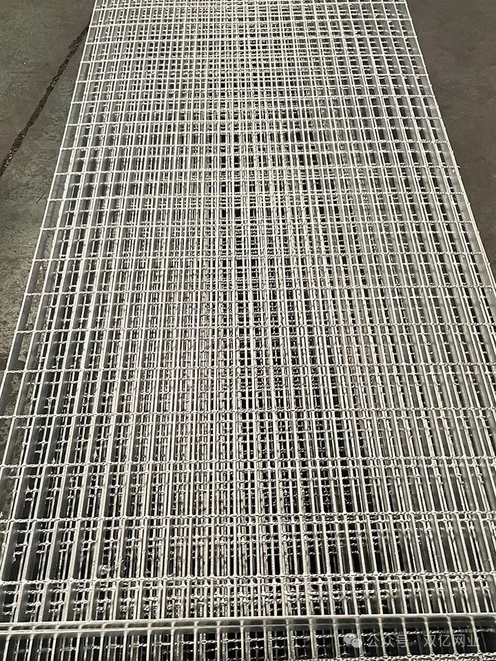 Versatile Steel Grating as Platform Grating for Airports 2mm Cross Bar
