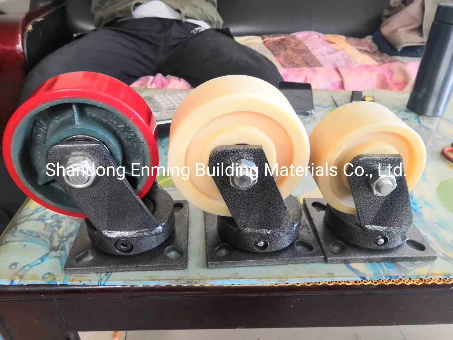 6 Inch PU Red Swivel Caster Wheel Scaffolding Rubber Wheel in China