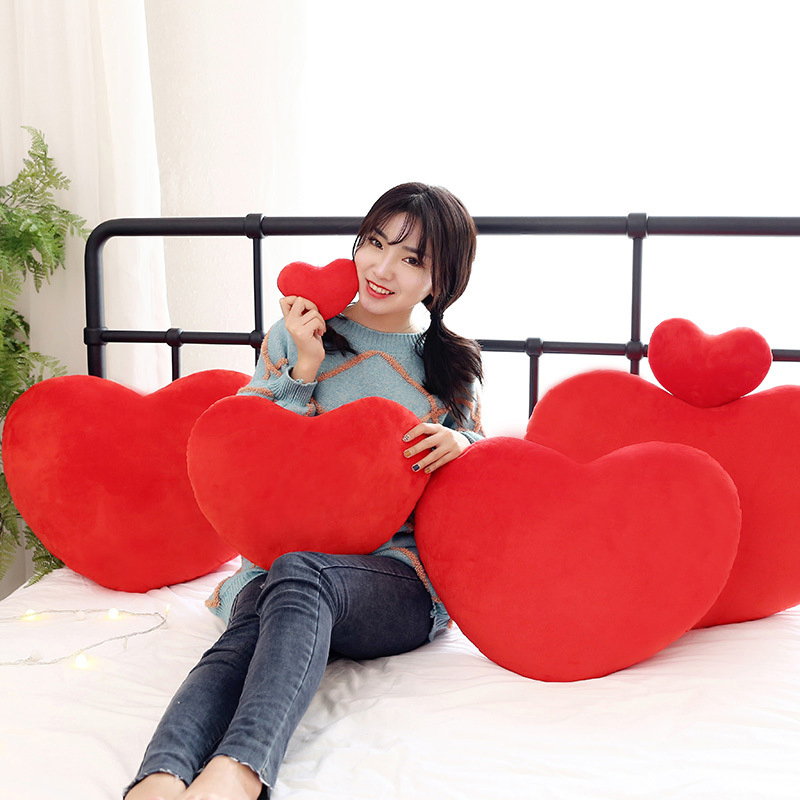 Wholesale Valentine's Day Gift Couple Wedding Heart-Shaped Gift Pillow Cushion