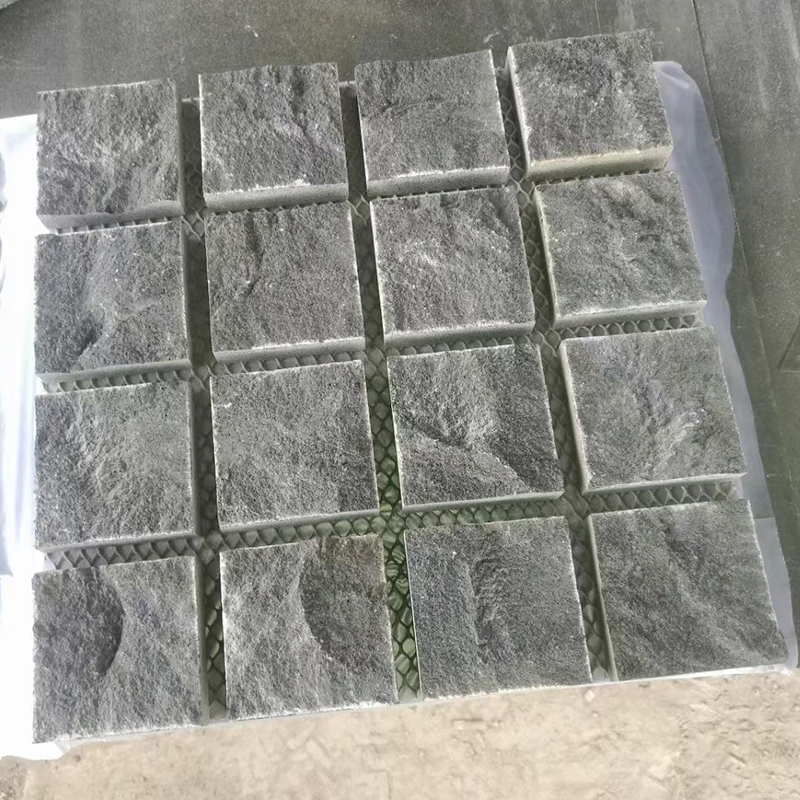 Hainan Black Bluestone Lavas Stone Honed/Rough Honed Basalt Paving Flagstone/Tiles/Kerbs for Garden/Villa Project Price