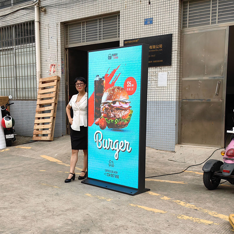 75 86 Inch LED Screen P2.5 P3 P4 Full Color Billboard Indoor Outdoor Waterproof Floor Standing Digital Signage Kiosk 5000 Nits Advertising Player LED Display