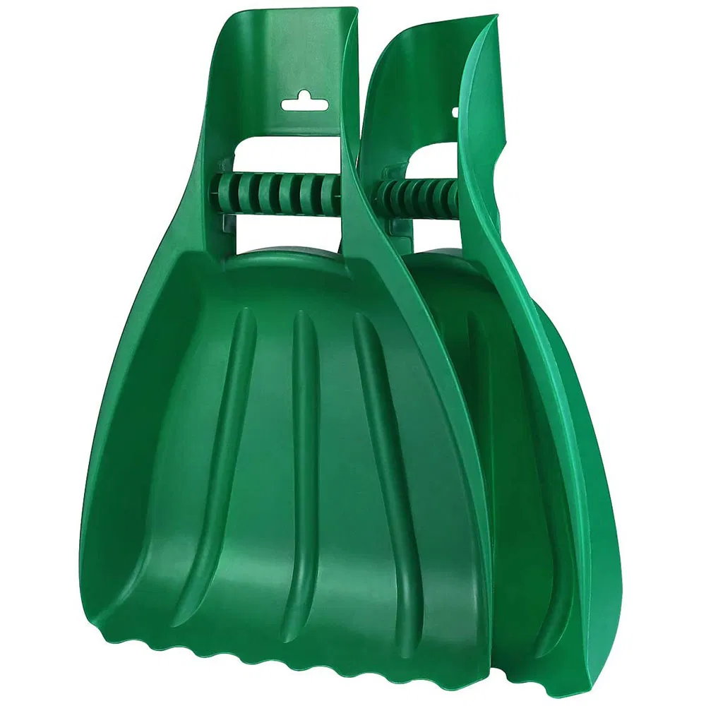 Ergonomic Plastic Leaf Scoops with Comfortable Grip for Easy Use