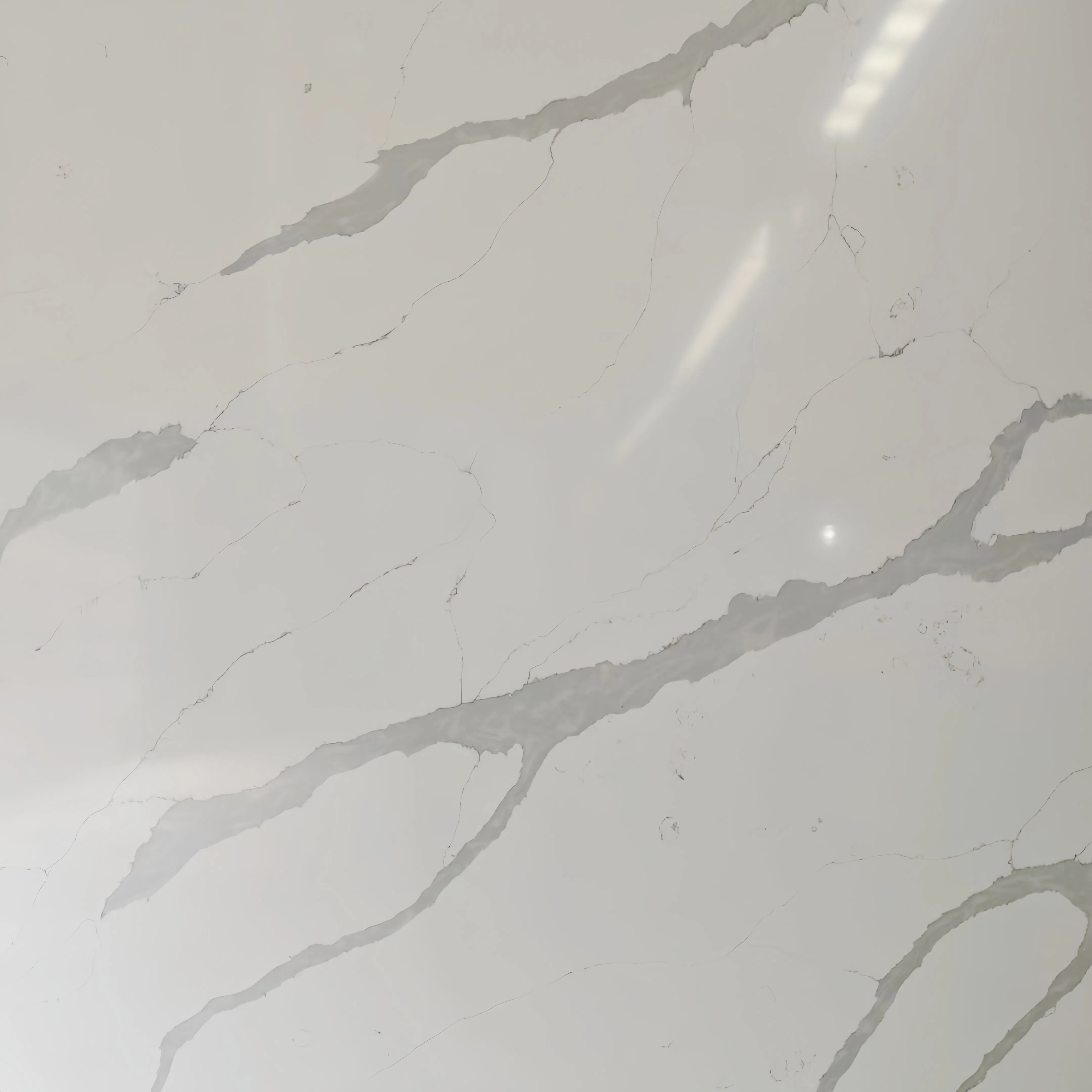 Pari Quartz Stone Slab Building Material Calacatta White Polished Surface Prq6765 3200* 1600*15-30mm for Countertop Kitchen Top/Floor Tile/Wall Tile/Vanity