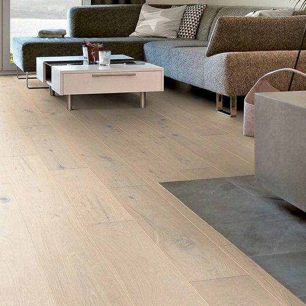 Multilayered Oak Indoor Hardwood European White Oak Wood Engineered Flooring