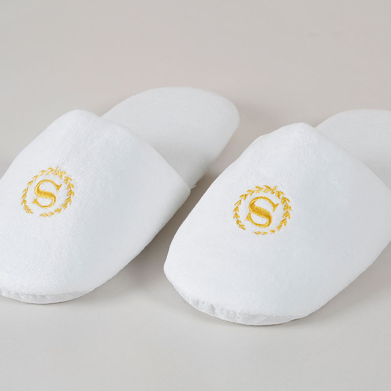 Customized Wholesale SPA Indoor Bedroom Bathroom Disposable Hotel Slippers