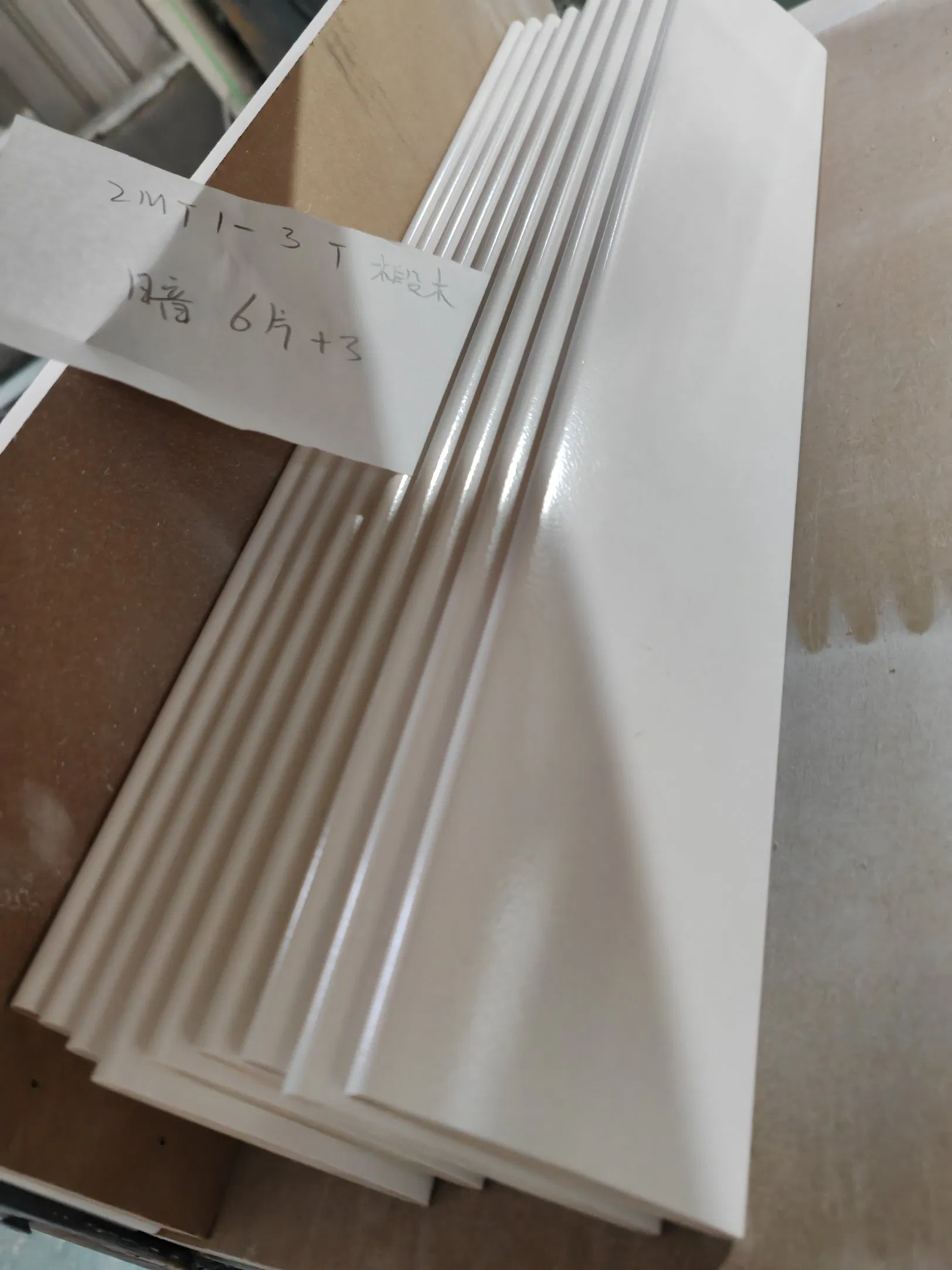 China Paulownia Wooden Solid Plantation Shutters