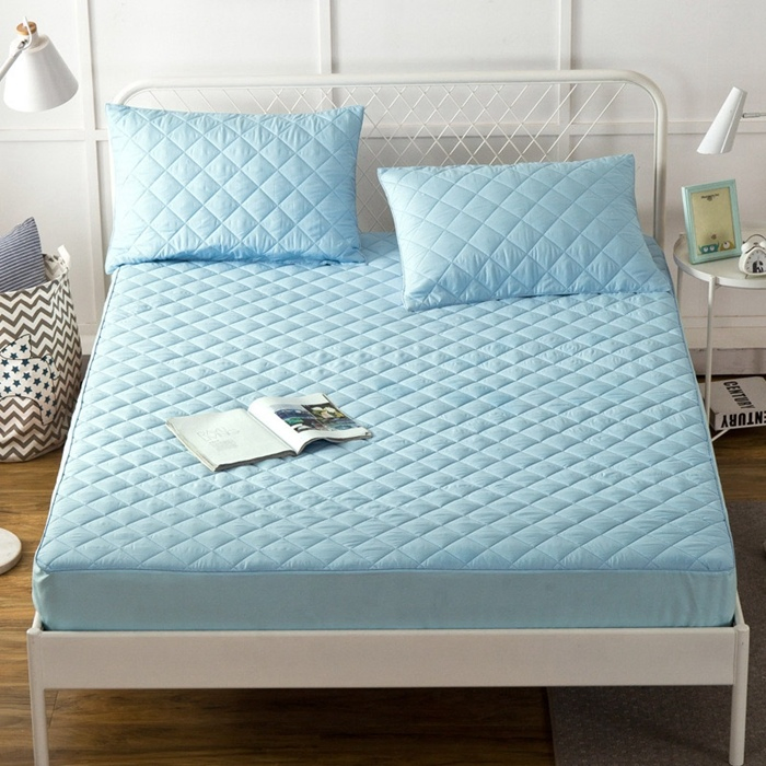 Factory OEM King Waterproof Bed Cover Mattress Protector Luxury
