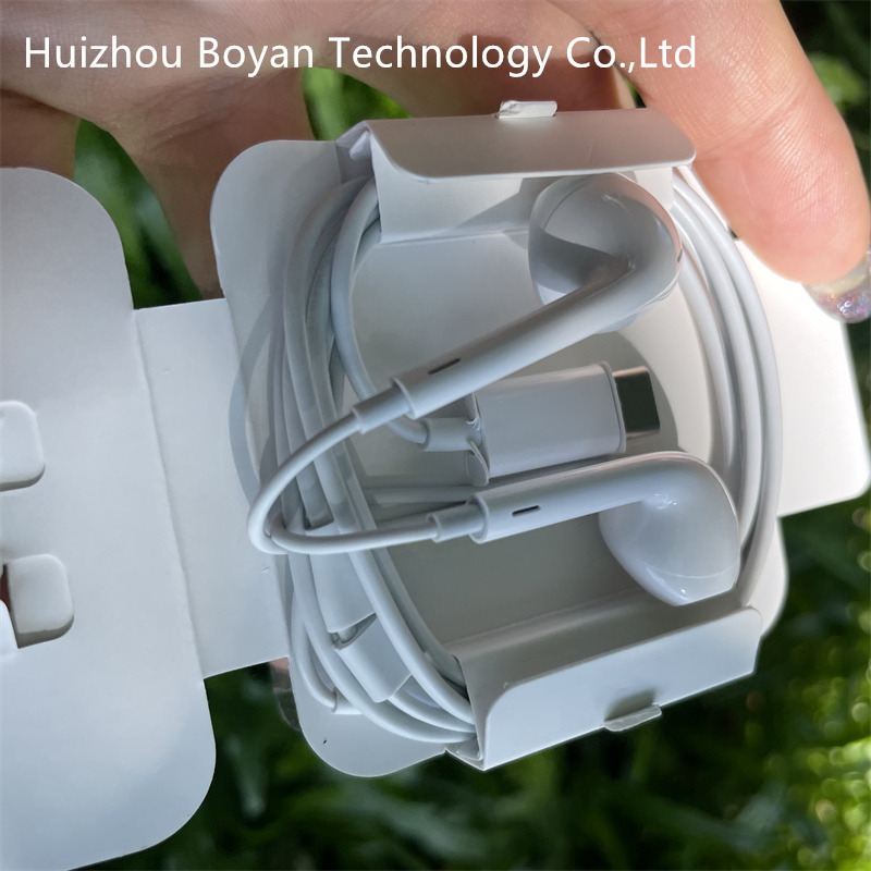 Наушники Earpods с USB-C, проводные