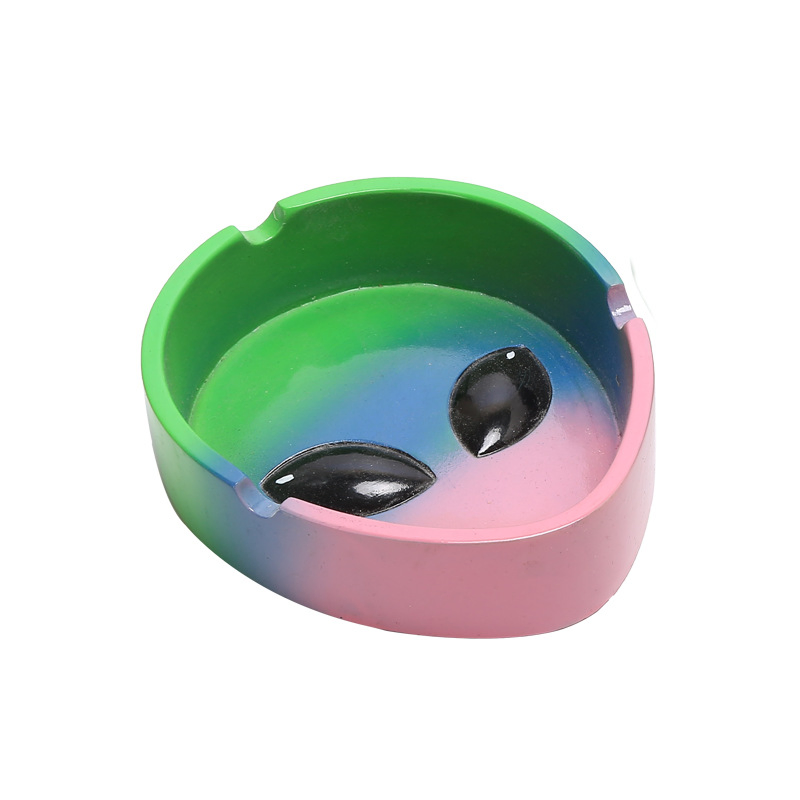 New Design Resin Alien Shaped Ashtray Creative Office Decoration Cigar Smoking Ashtray