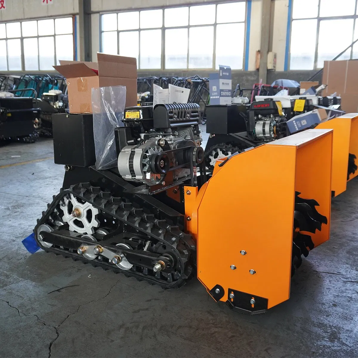 Durable and Highly Maneuverable Snow Blower on Tracks